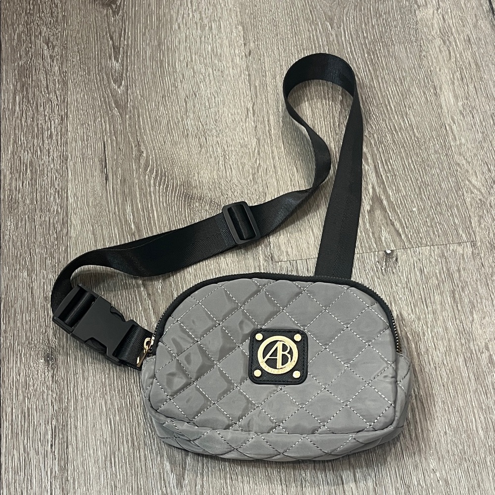 Alexis Bendel Gray Quilted Belt Bag crossbody Fanny pack